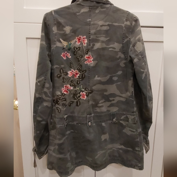 Groggy embroidered camo coat - Picture 6 of 11